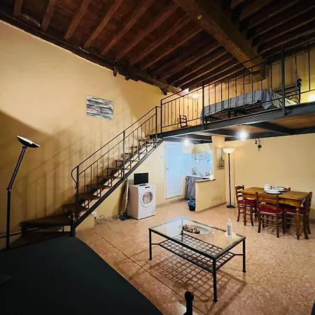 Botticelli Historic House *